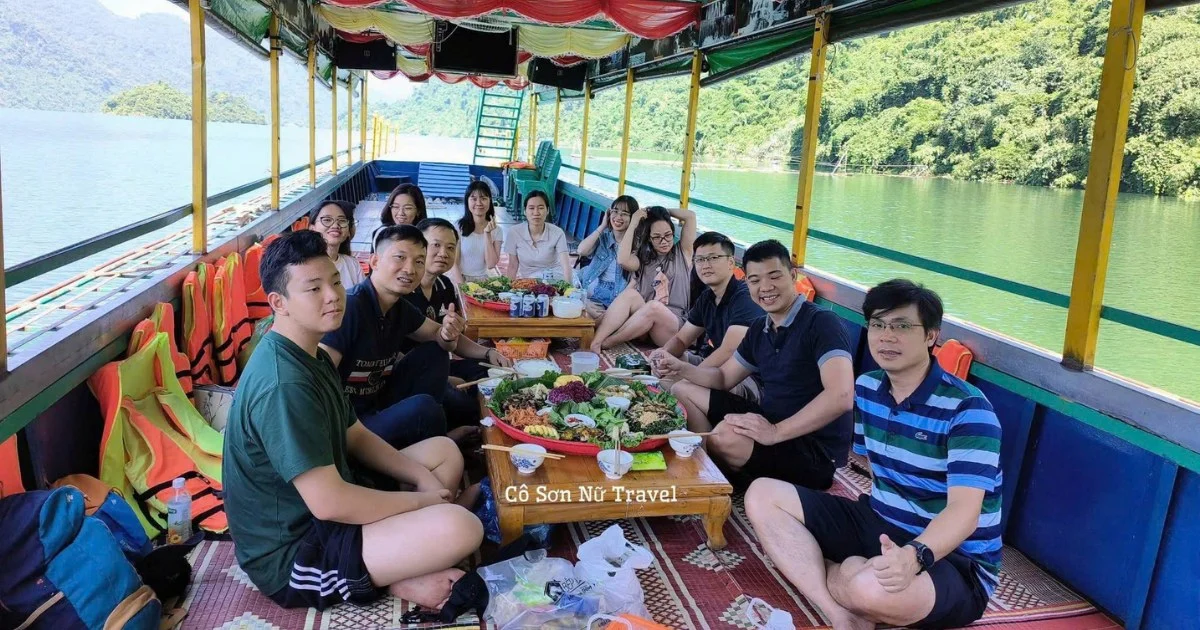 Private Tour or Group Tour: Which is the Right Option for You?